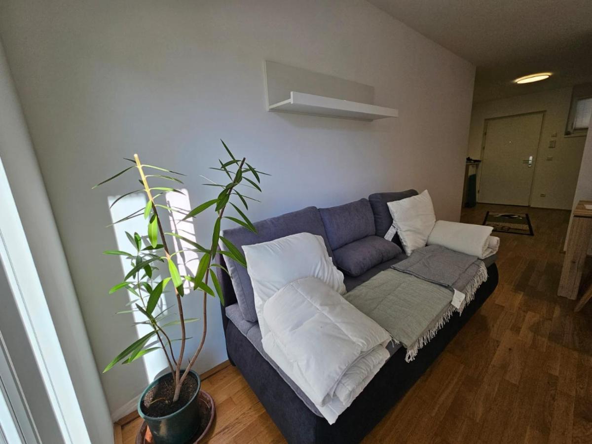 Stylish Apartment In Innsbruck + 1 Parking Spot Bagian luar foto