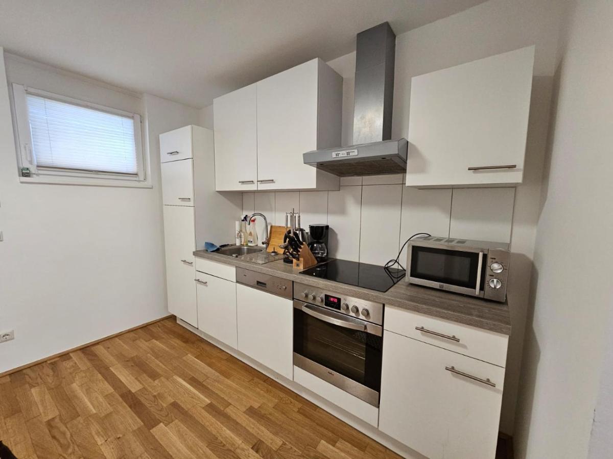 Stylish Apartment In Innsbruck + 1 Parking Spot Bagian luar foto